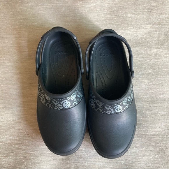 CROCS Sz 6 Mercy Work Collection Slip Resistant Enclosed Heel Backstrap Clog - Picture 10 of 11